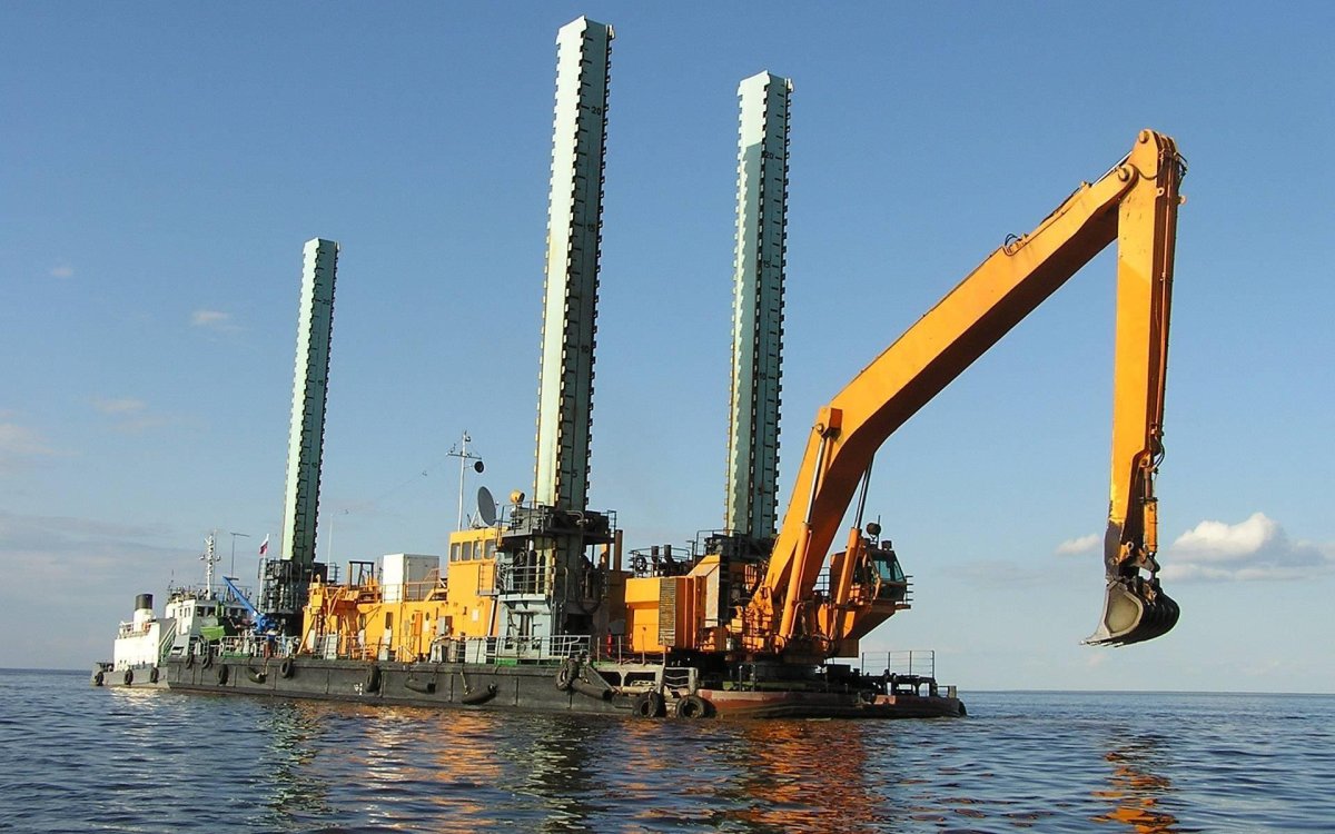 Фрезерный земснаряд Диксон