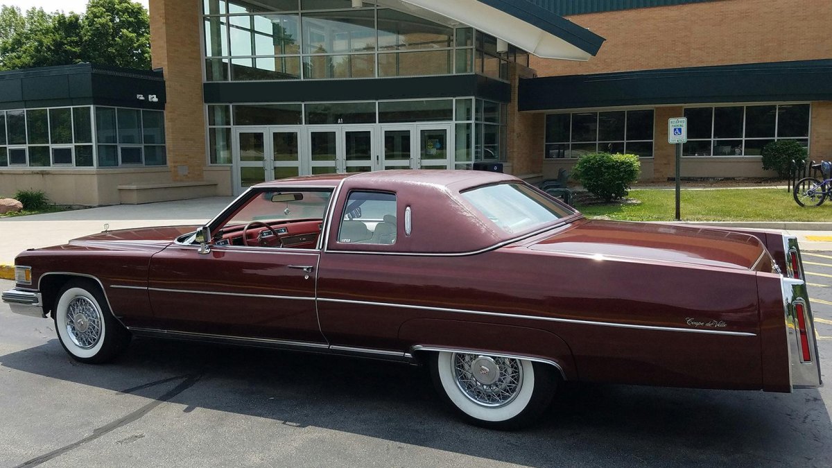 Cadillac Deville купе 1976
