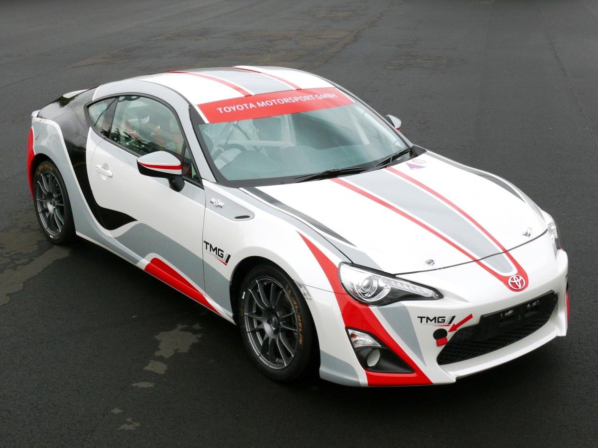 Гоночная Тойота gt86