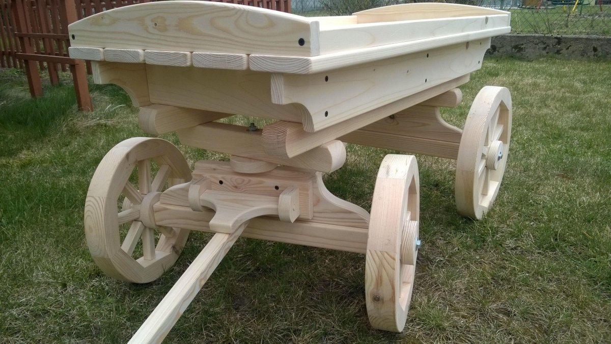 Телега декоративная для сада