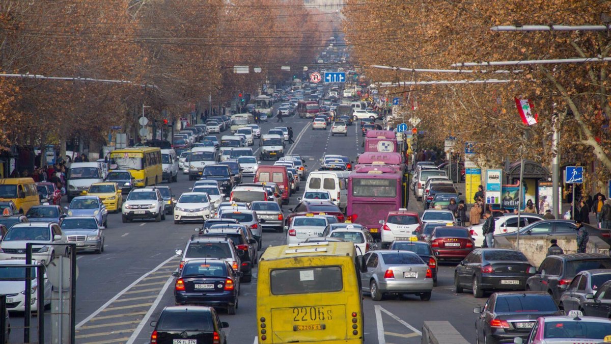 Автомобильный транспорт