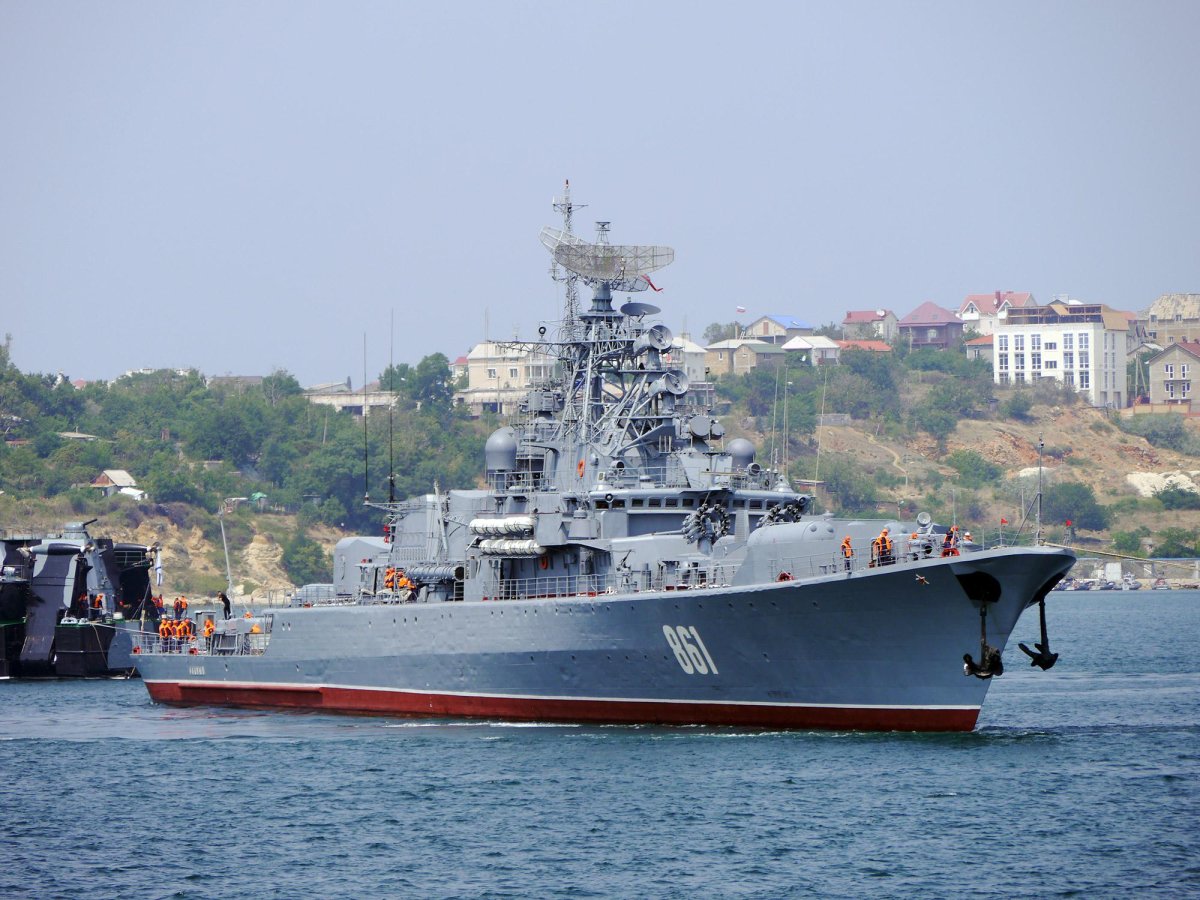 Ладный сторожевой корабль