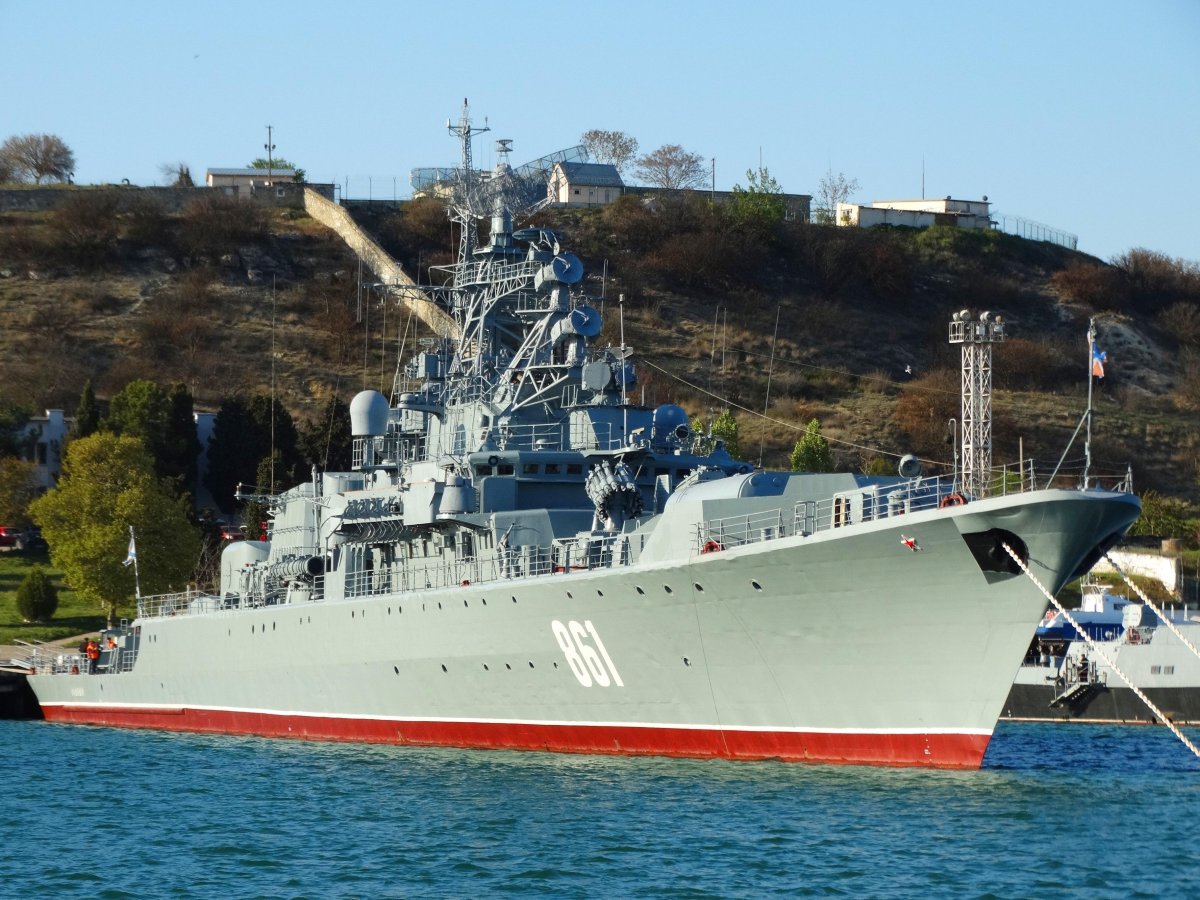 Крейсер Ладный Севастополь