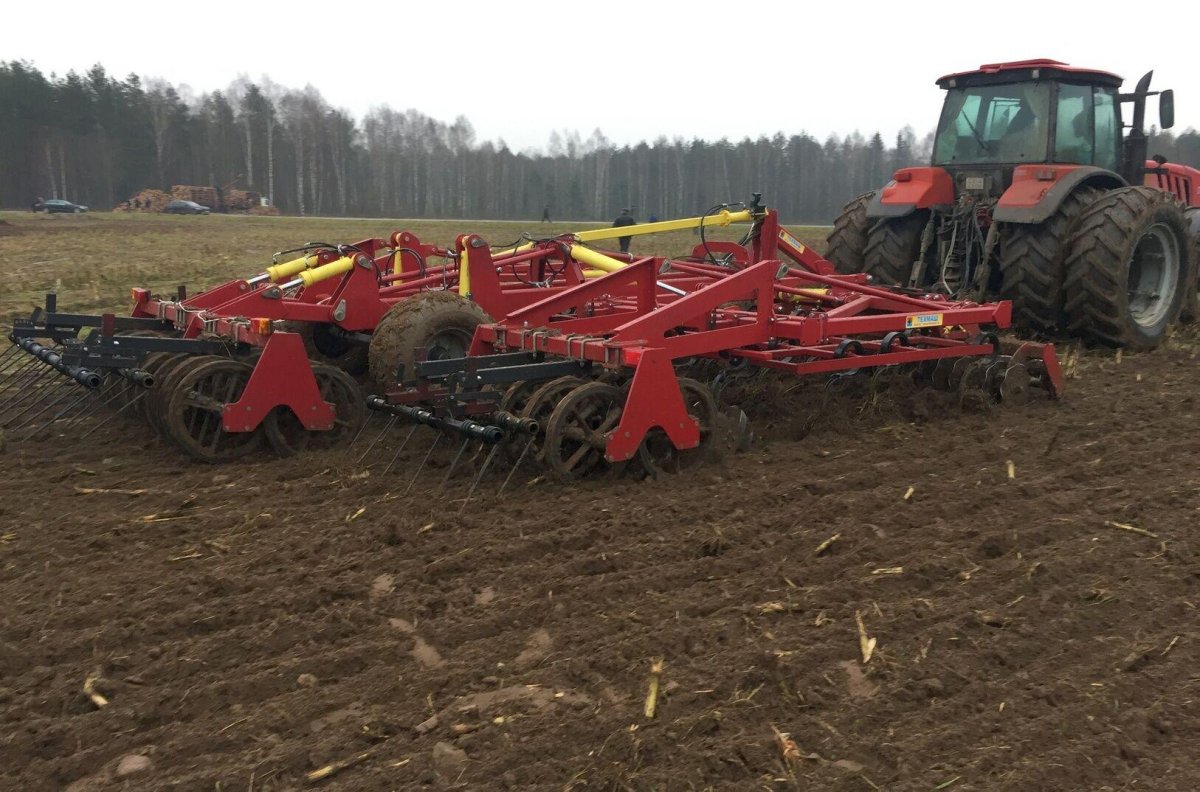 Комбинированный почвообрабатывающий агрегат АКП-2.5