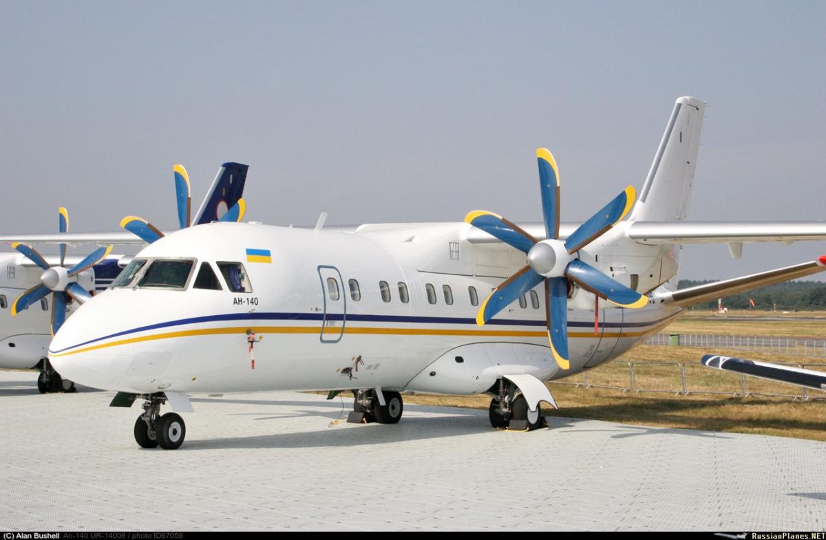 АН-140 мотор Сич