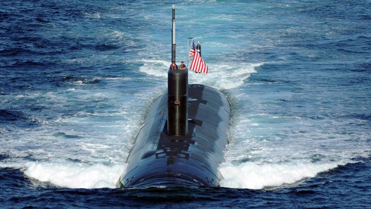 Субмарина ВМС США "Лос-Анджелес".