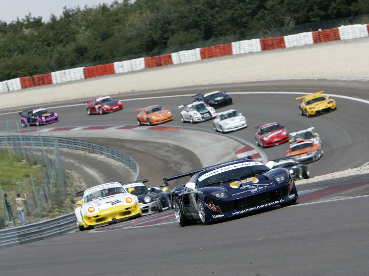 Форд гоночный gt3