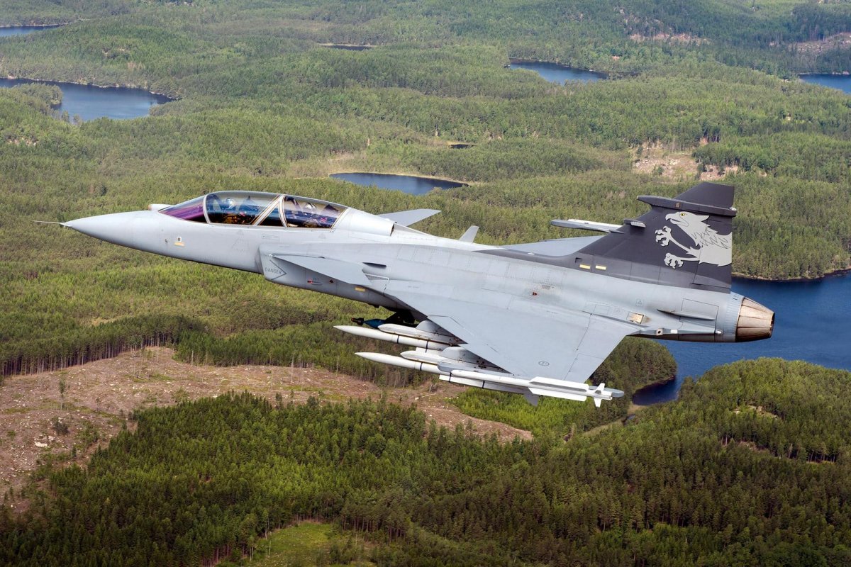 Шведский истребитель Gripen