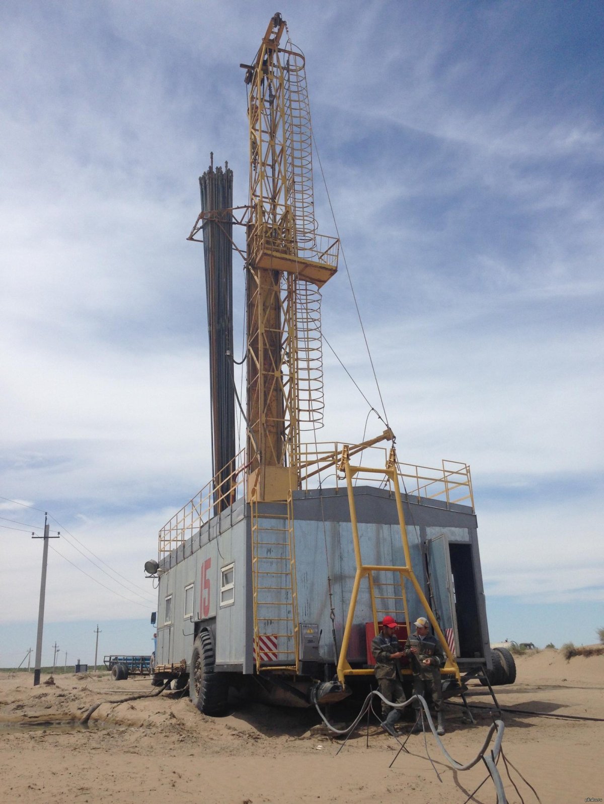 Буровой станок Уран