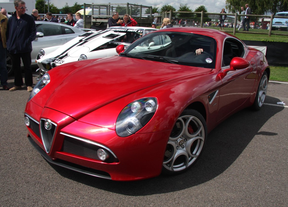 Альфа Ромео 8c Competizione