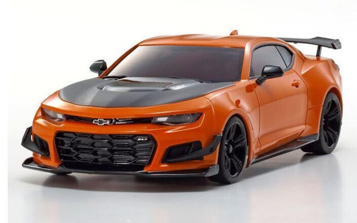 Chevrolet Camaro оранжевый