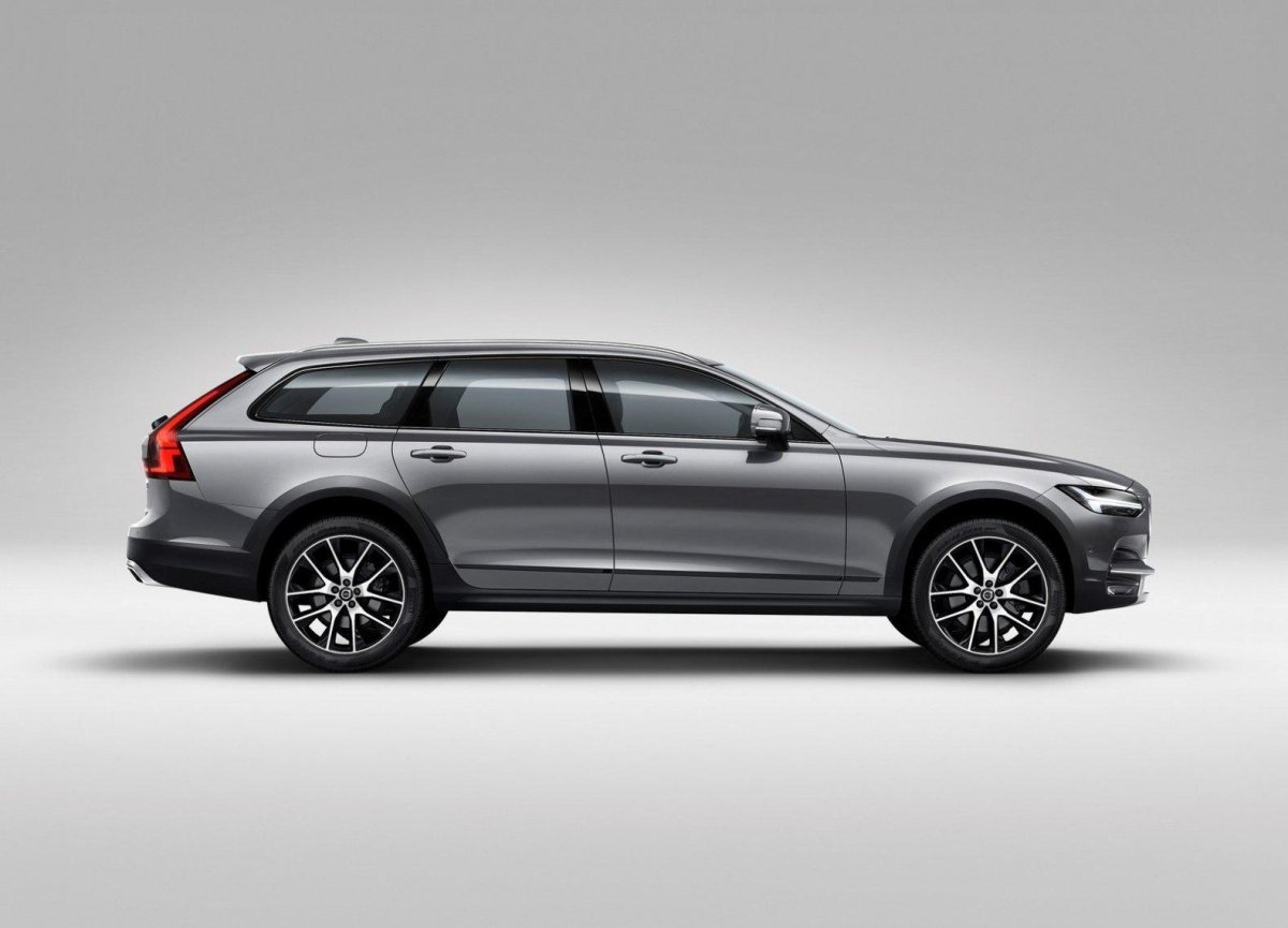 Volvo v90 Cross Country