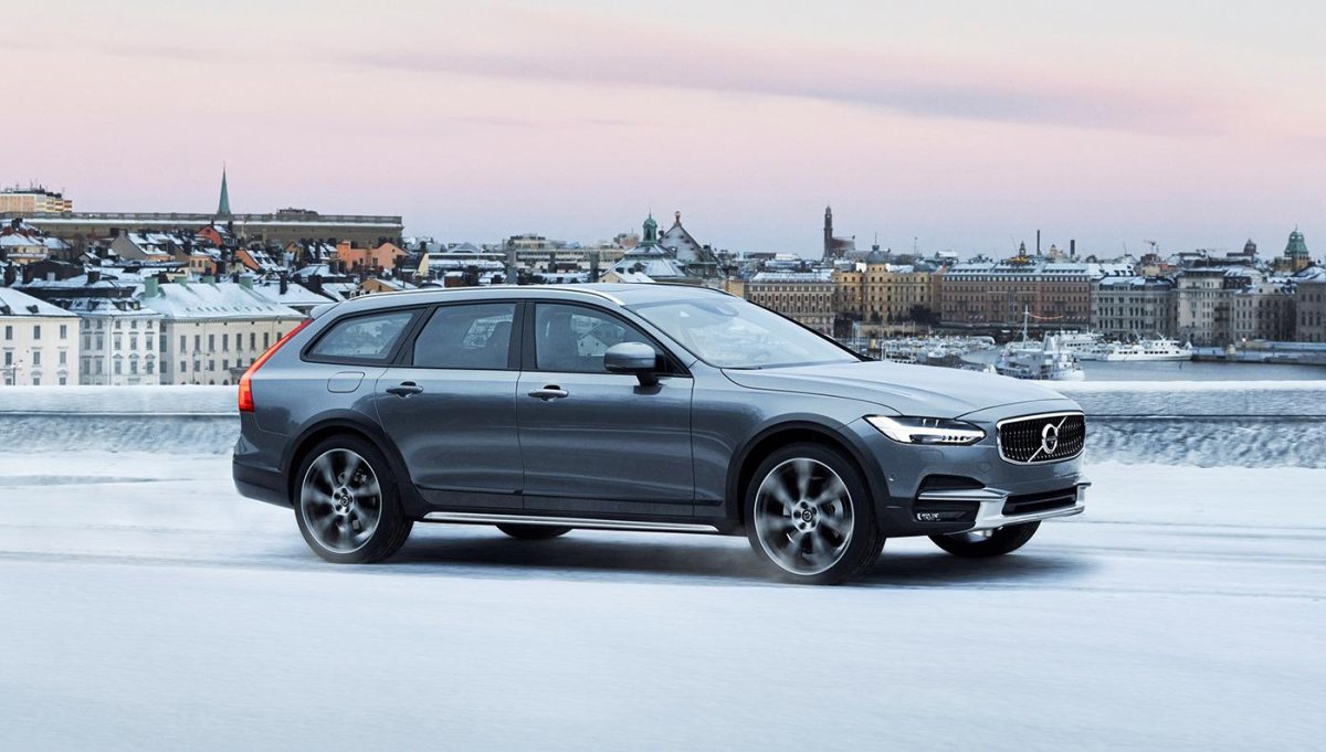 Volvo v90 Cross Country