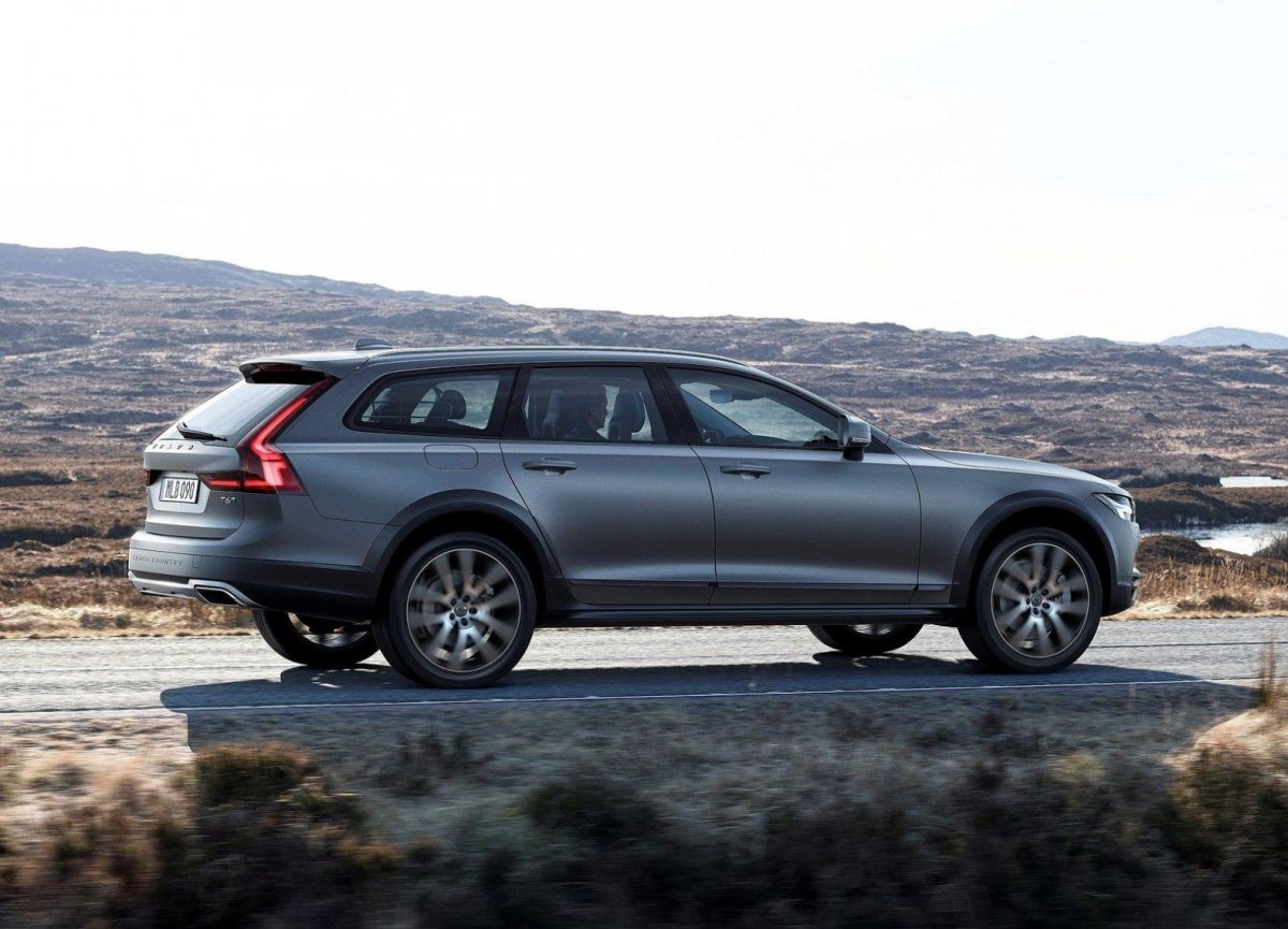 Вольво универсал v90 Cross Country