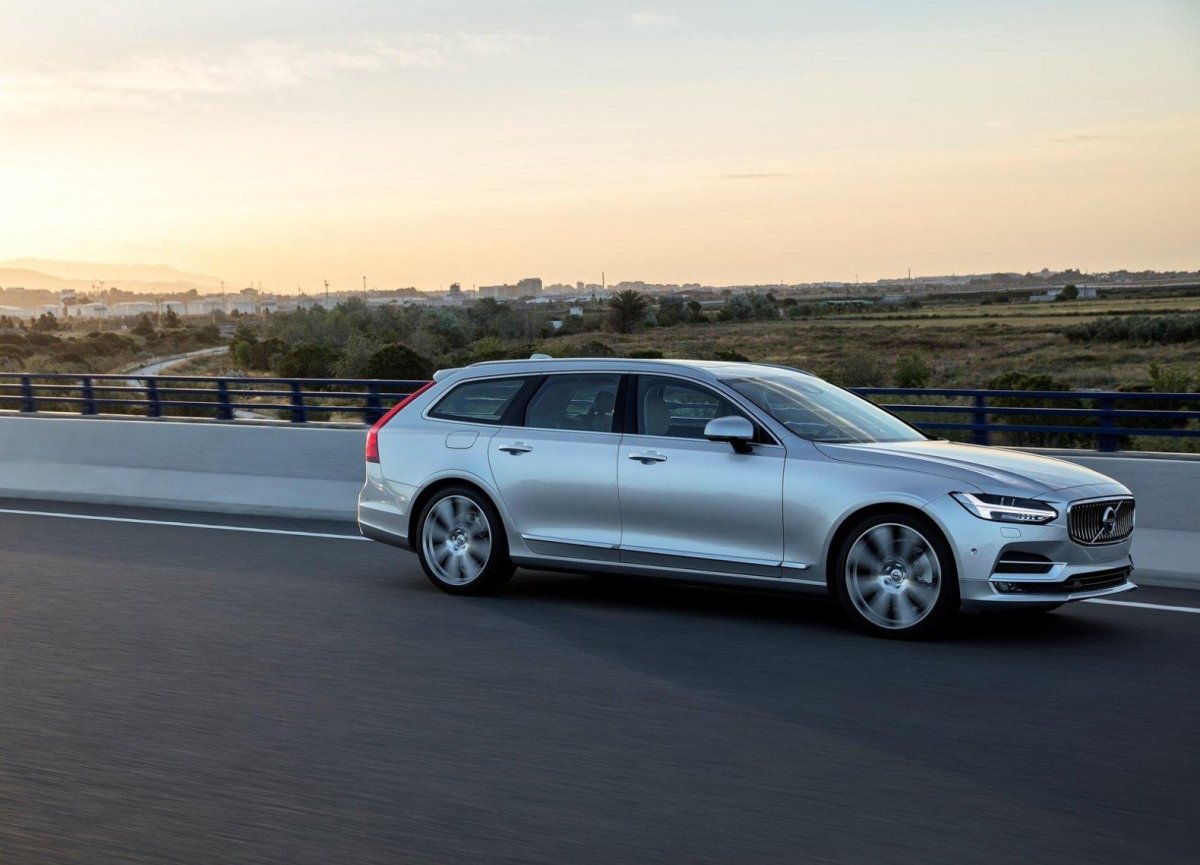 Вольво универсал v90