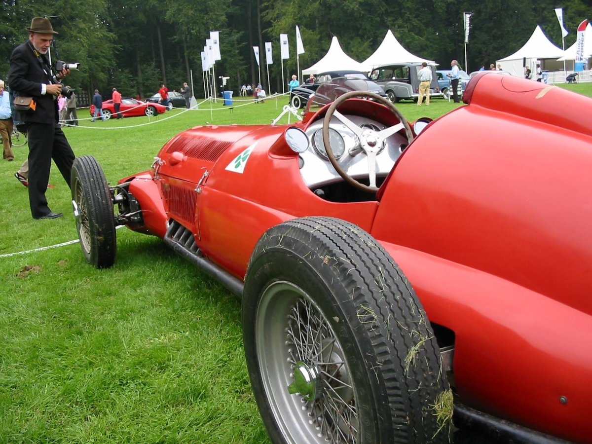 Alfa Romeo 12c