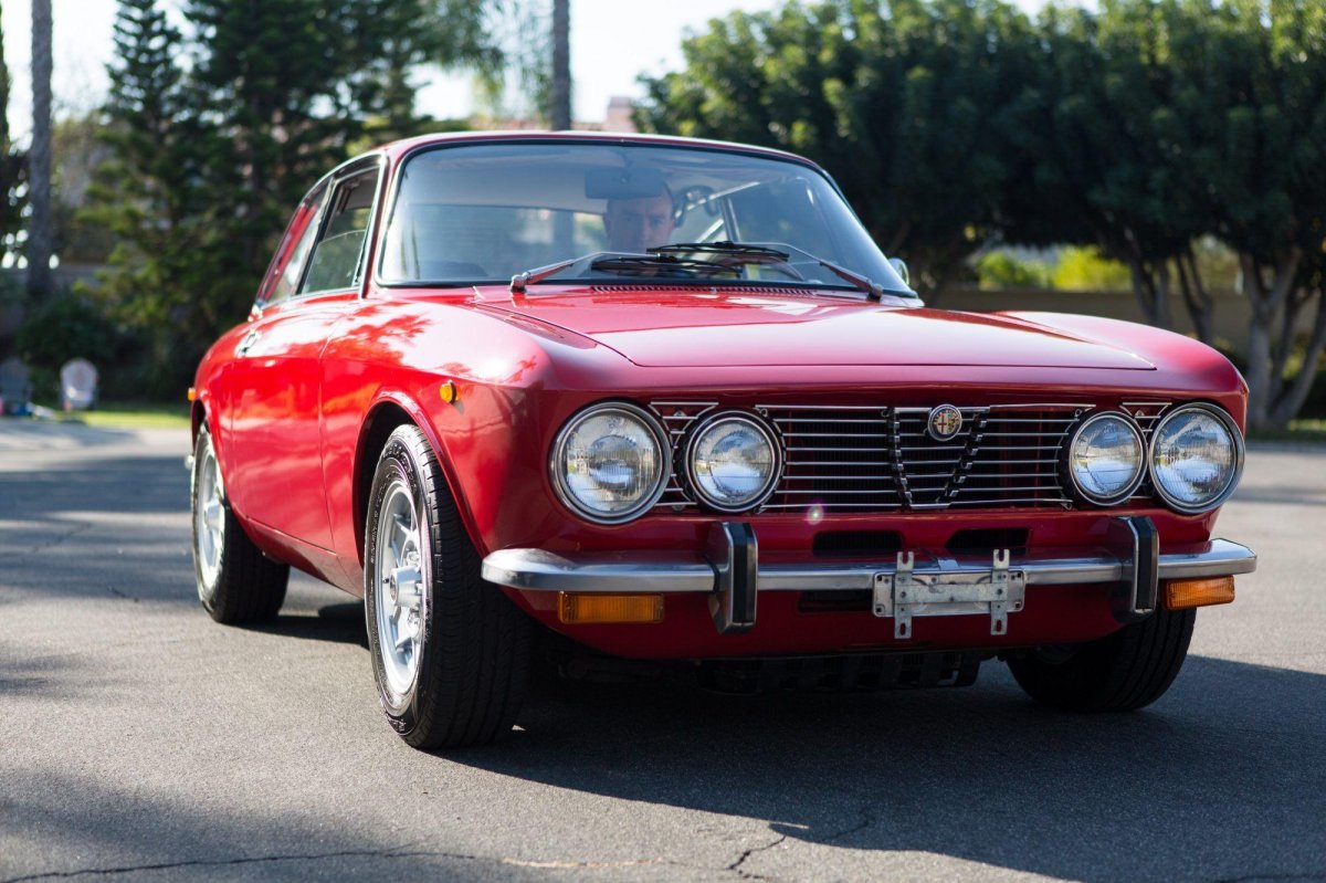Alfa Romeo 2000 GTV