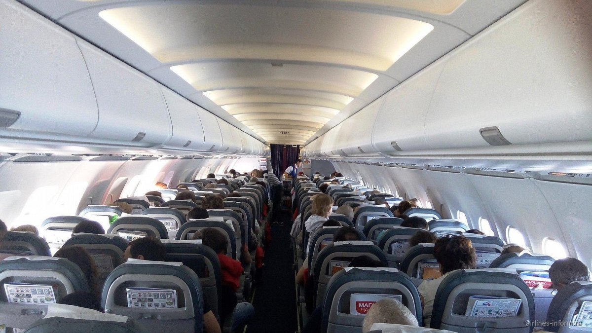 Airbus a319 Уральские авиалинии салон