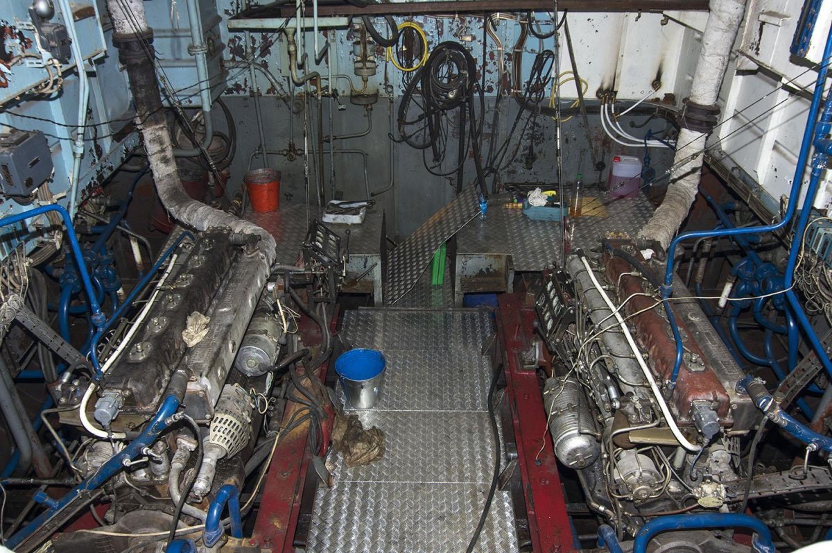 Машинное отделение теплохода РТ 300
