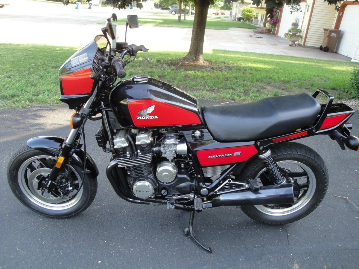 Honda cb700
