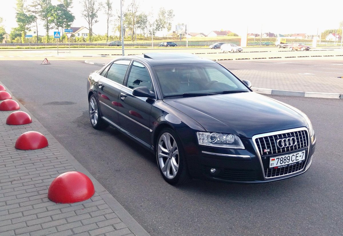 Audi a8 w12