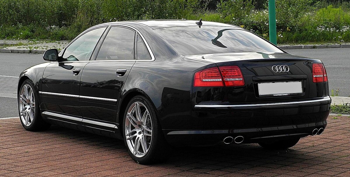 Audi s8 d3 2007