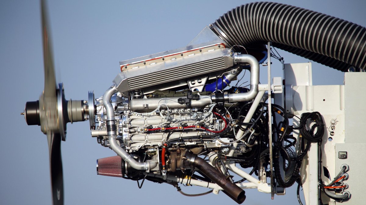 Дизельный двигатель