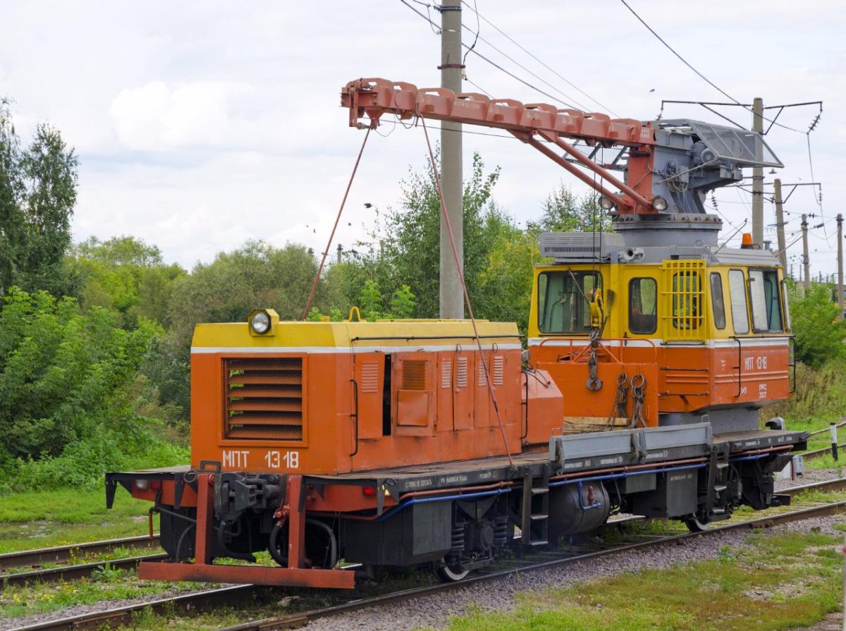 Дрезина МПТ-4