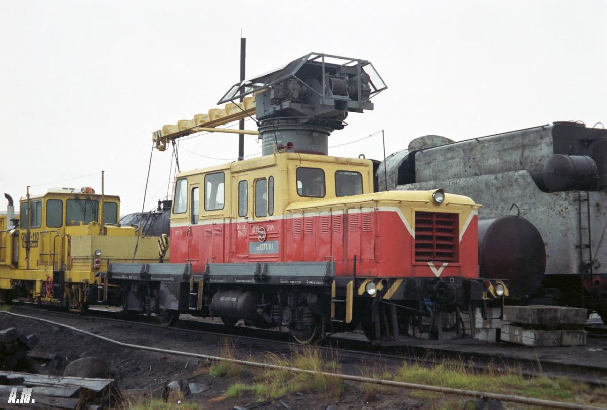 Дрезина ДГКУ