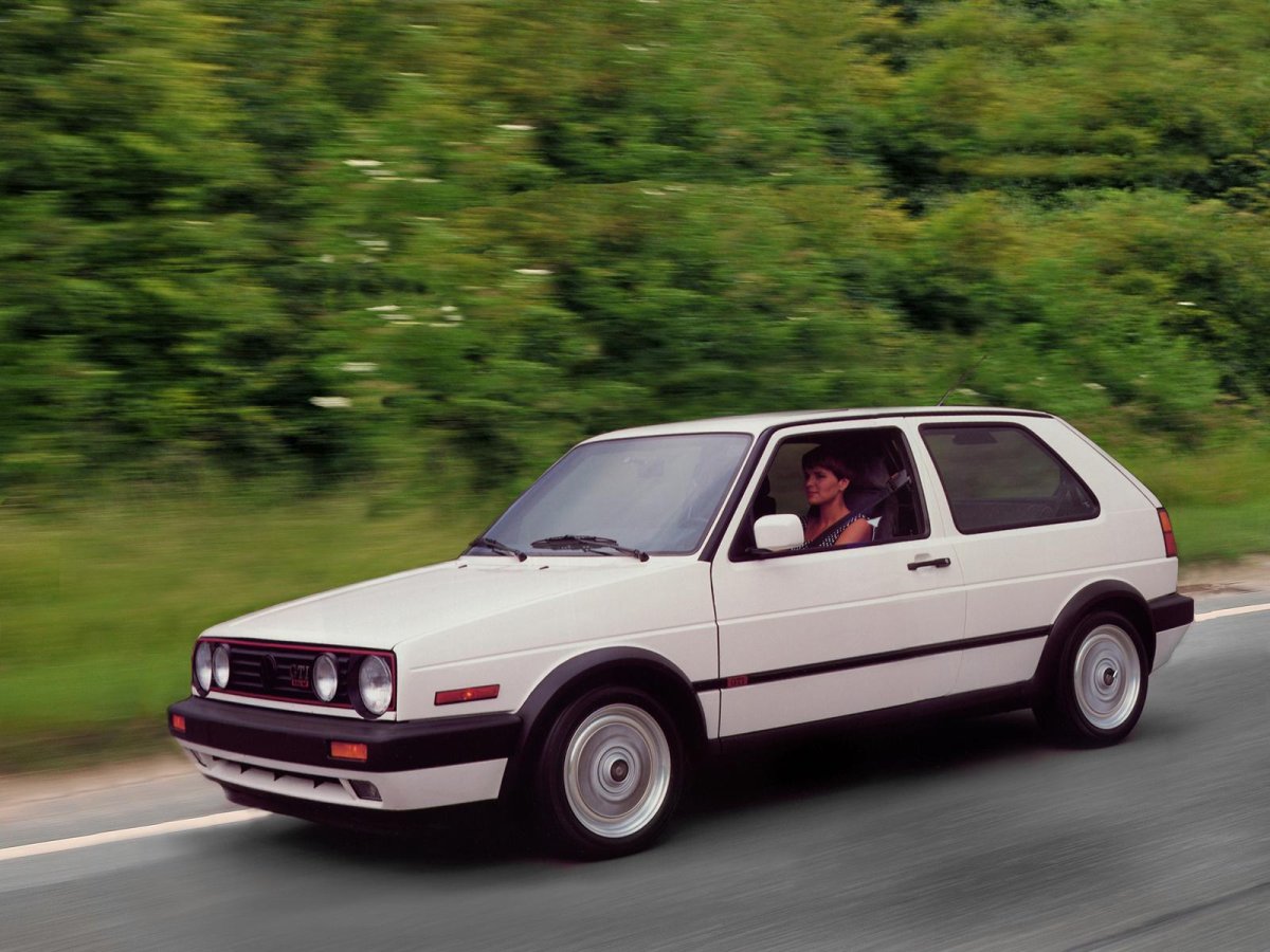 Volkswagen Golf 2 GTI