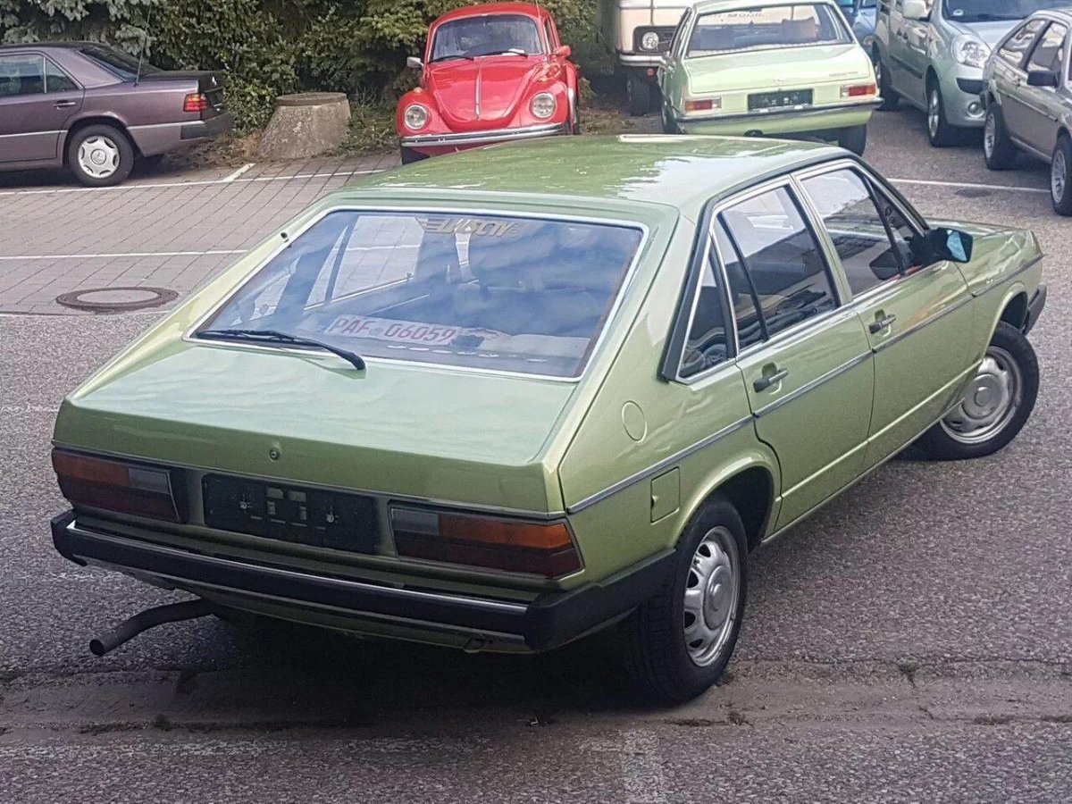 Audi 100 c2