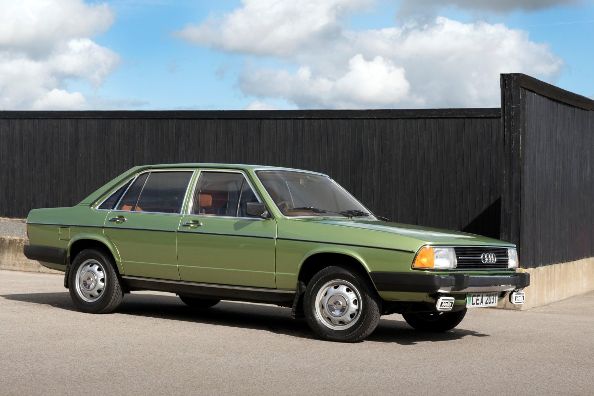 Audi 100 c2