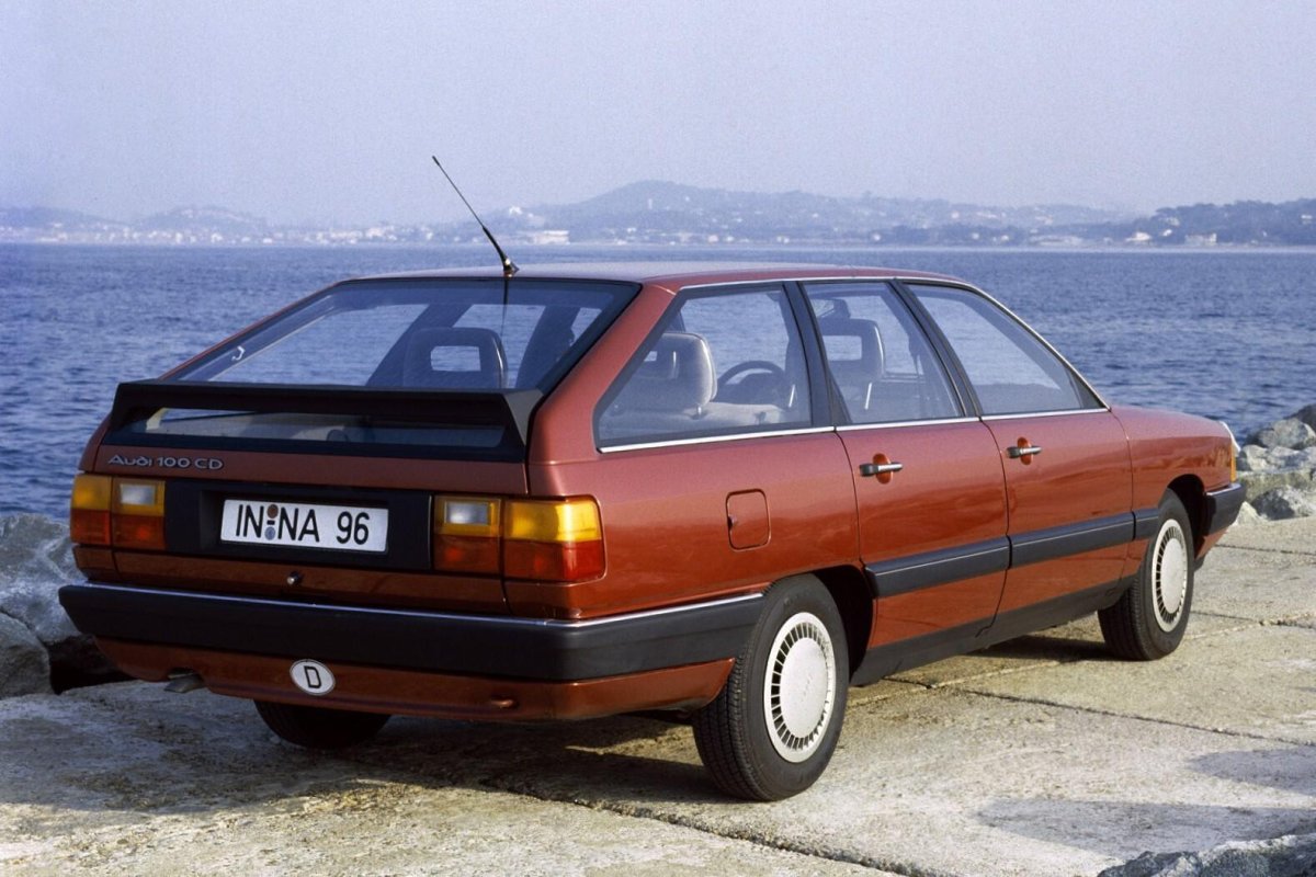 Ауди 100 Авант