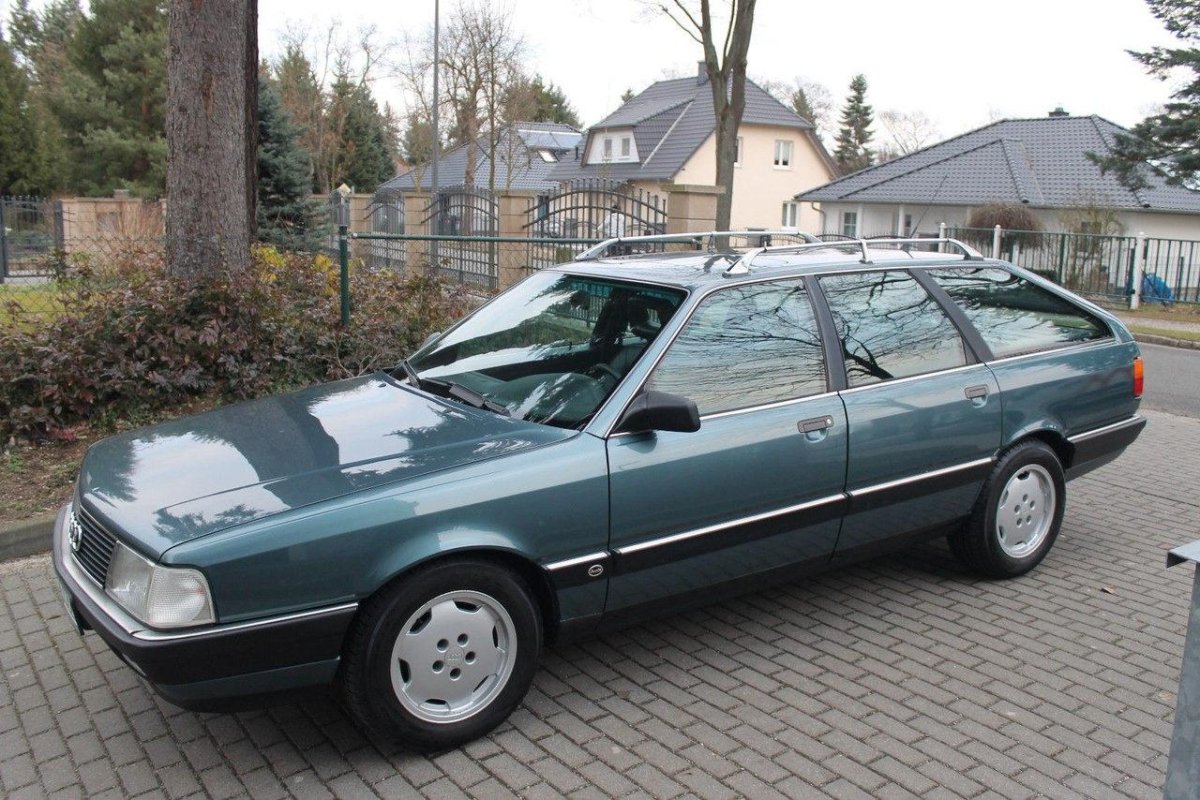 Ауди 100 Авант кватро
