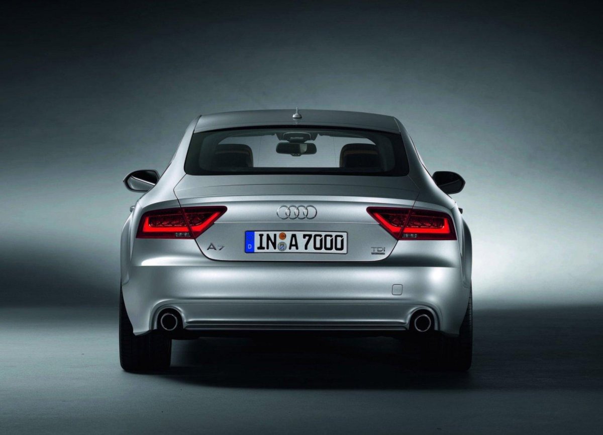 Ауди а4 2011 зад