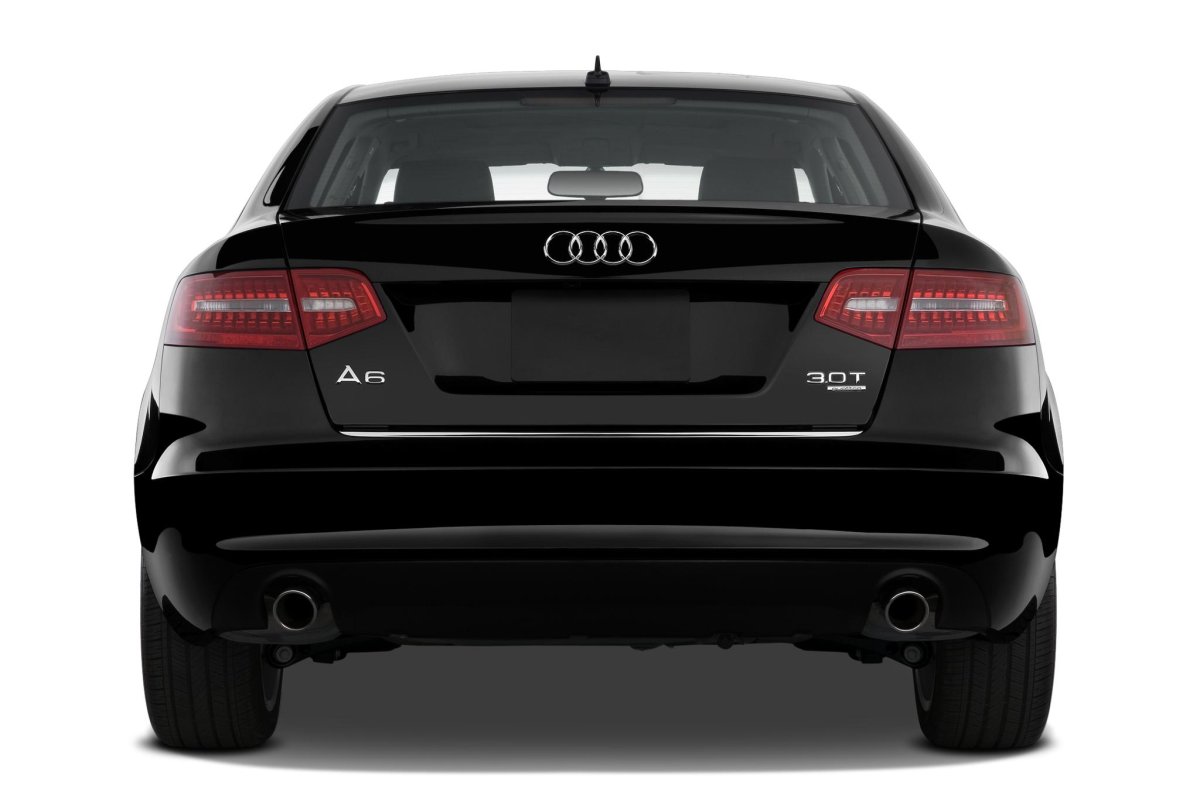 Audi a4 2009 зад