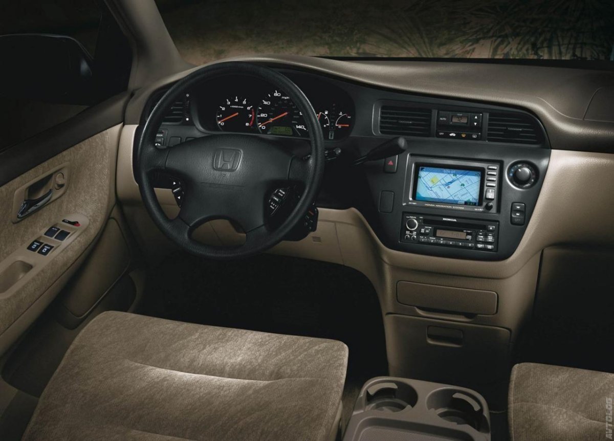 Honda Odyssey 2004 North America салон