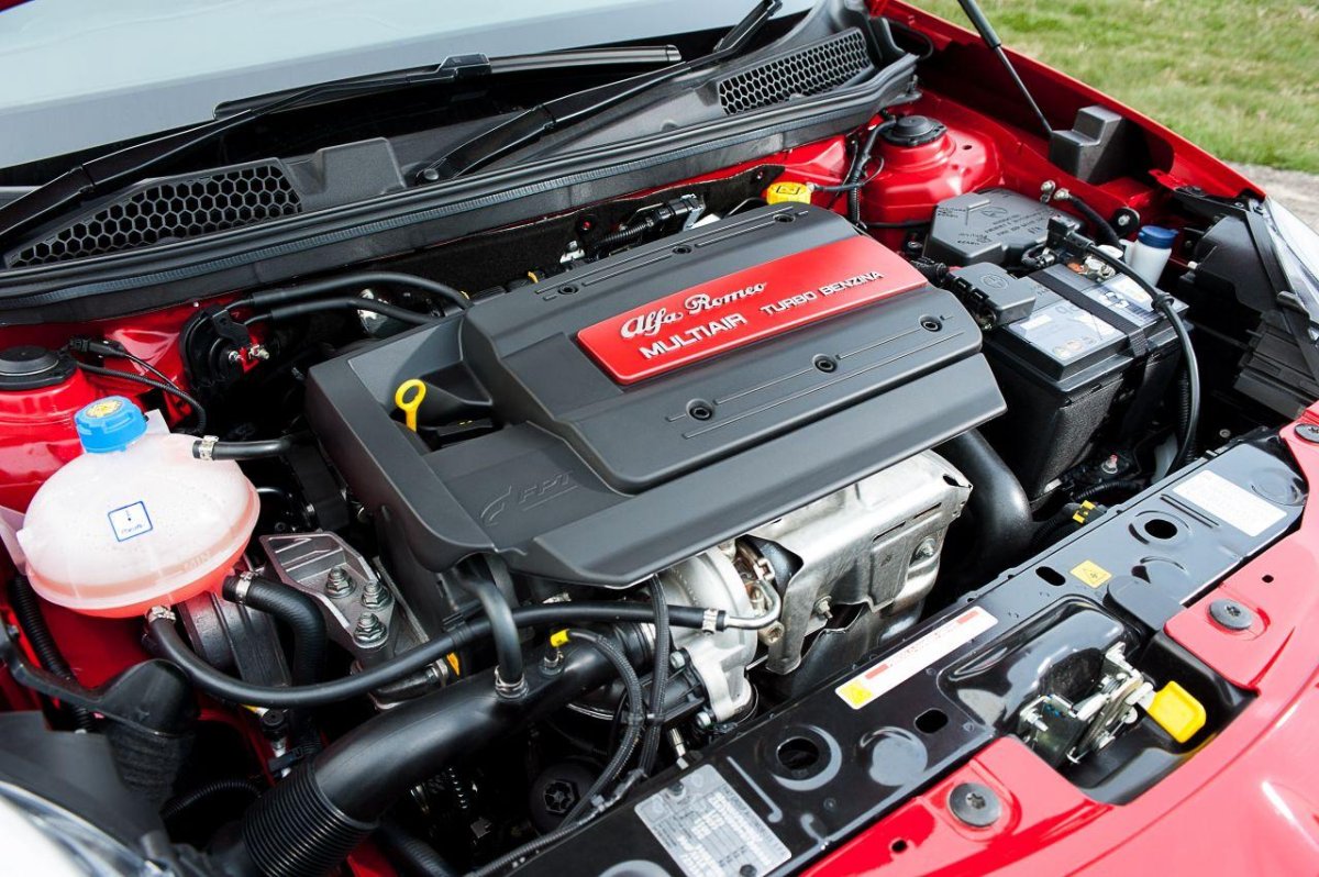 Альфа Ромео Джульетта двигатель