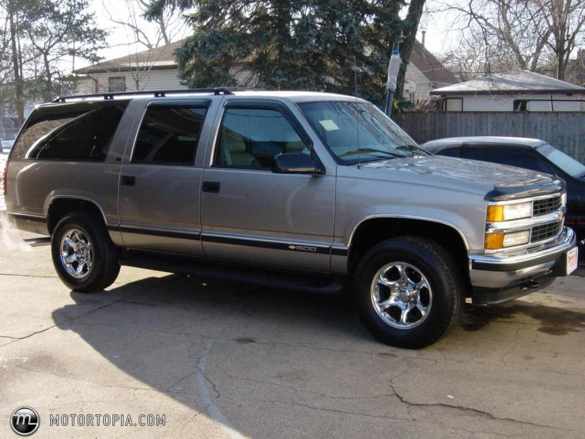 Chevrolet Suburban 1999