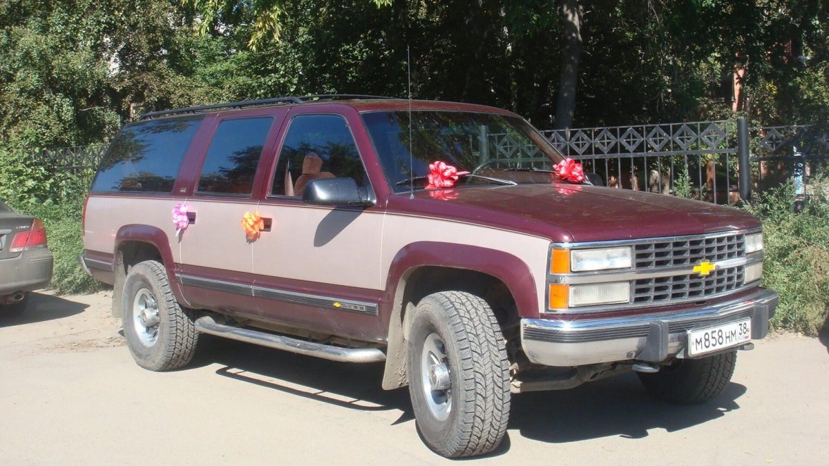 Chevrolet Suburban 9