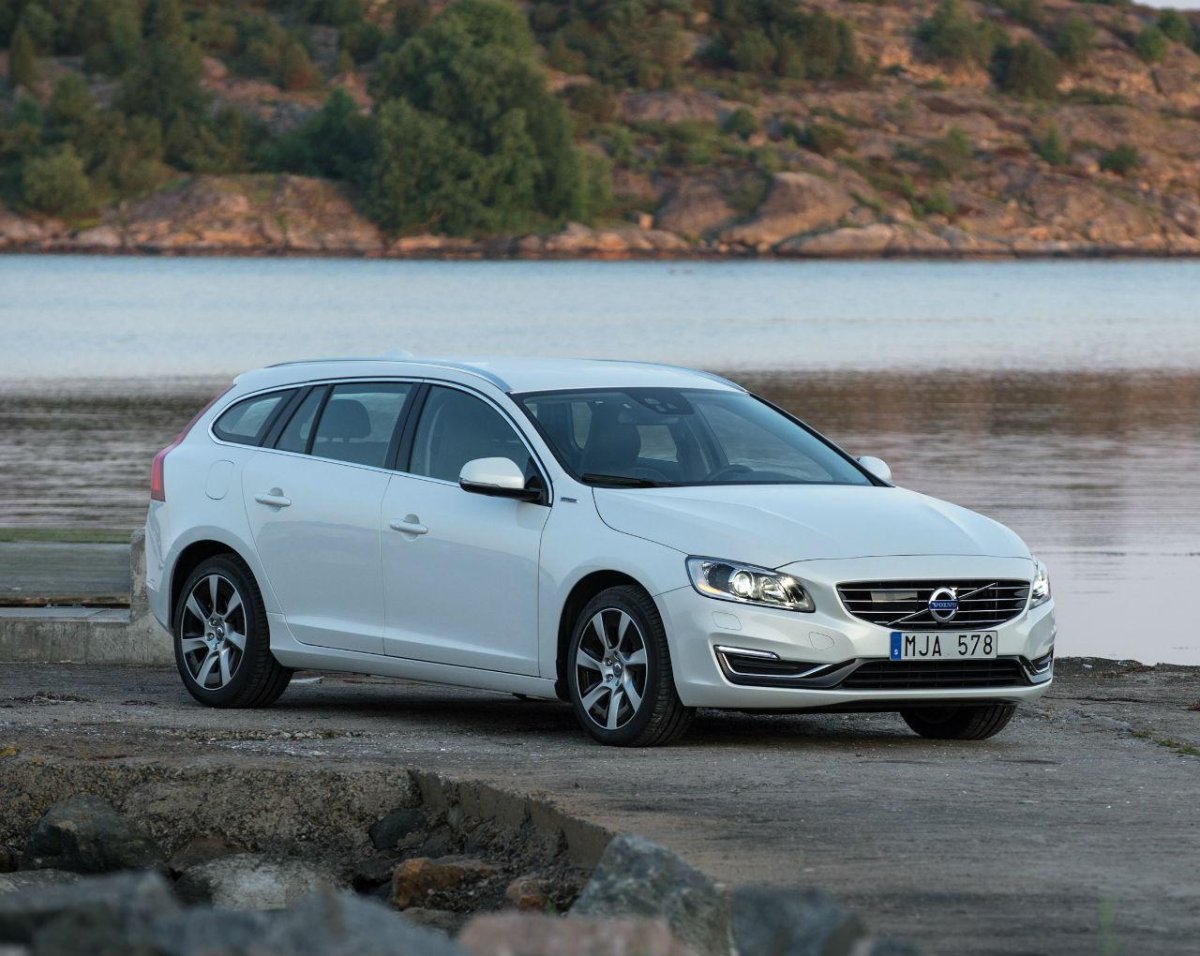 Volvo универсал v60
