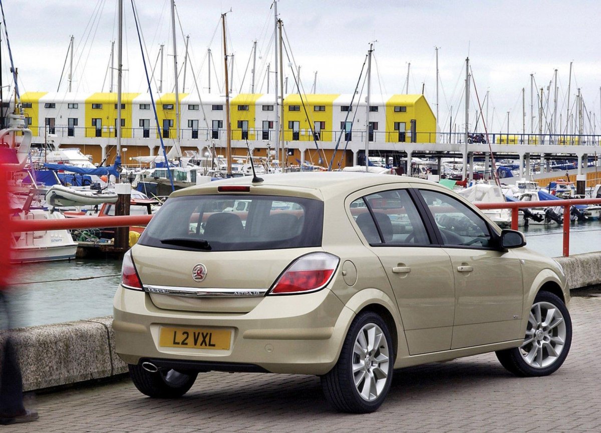 Vauxhall Astra 2004