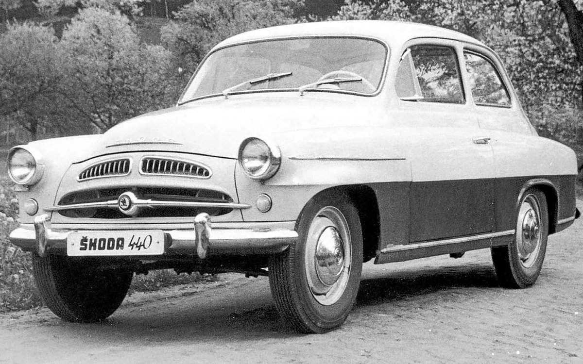 Skoda 440