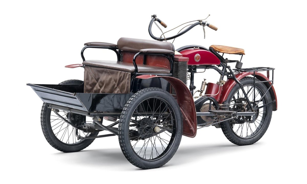 Первый мотоцикл Laurin &amp; Klement
