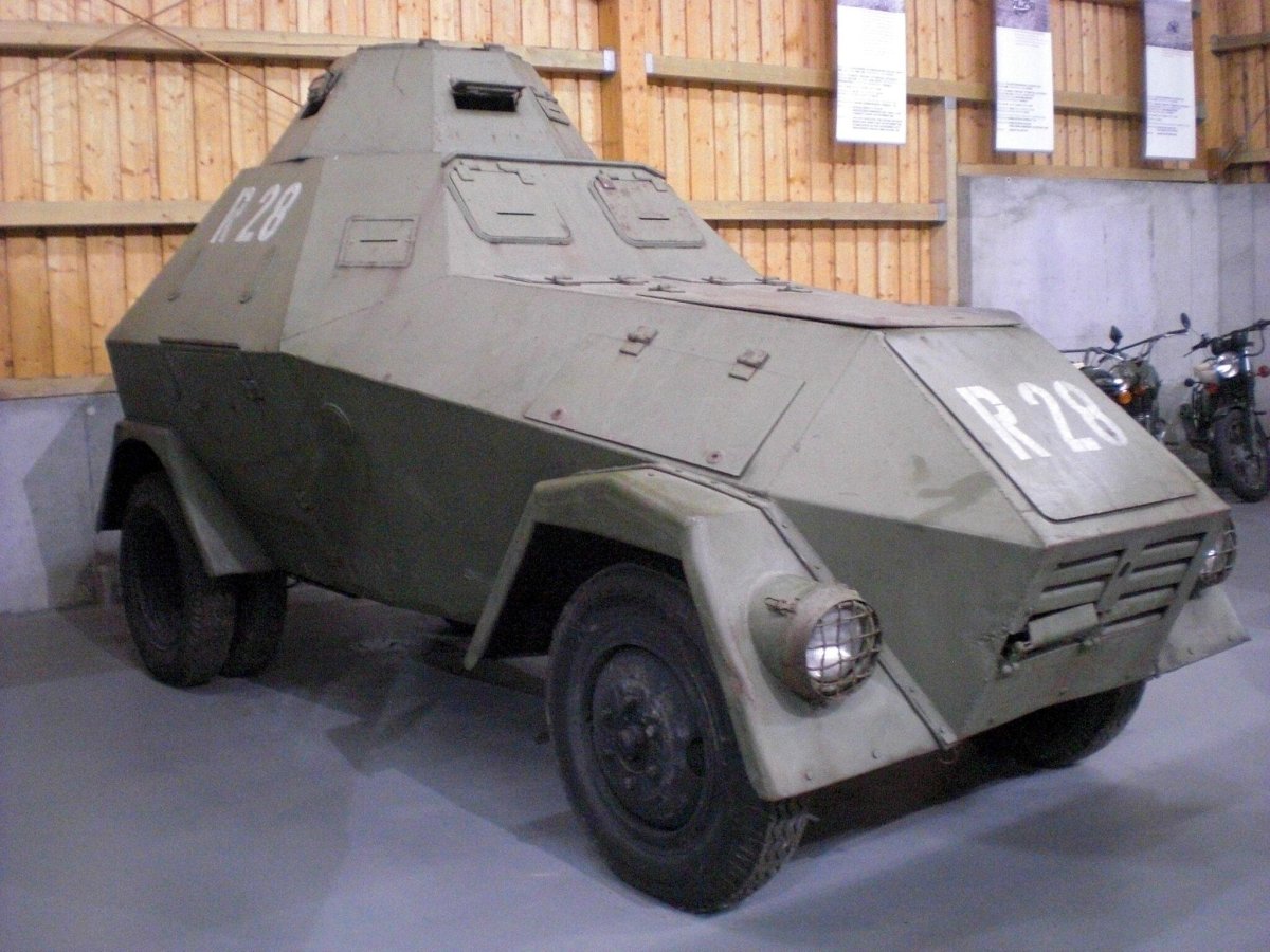 Бронеавтомобиль sk-1