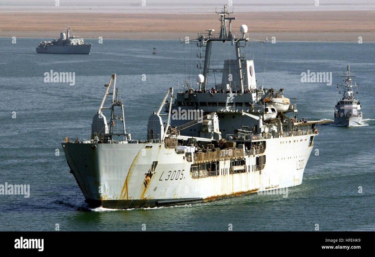 Десантный корабль Sir Galahad