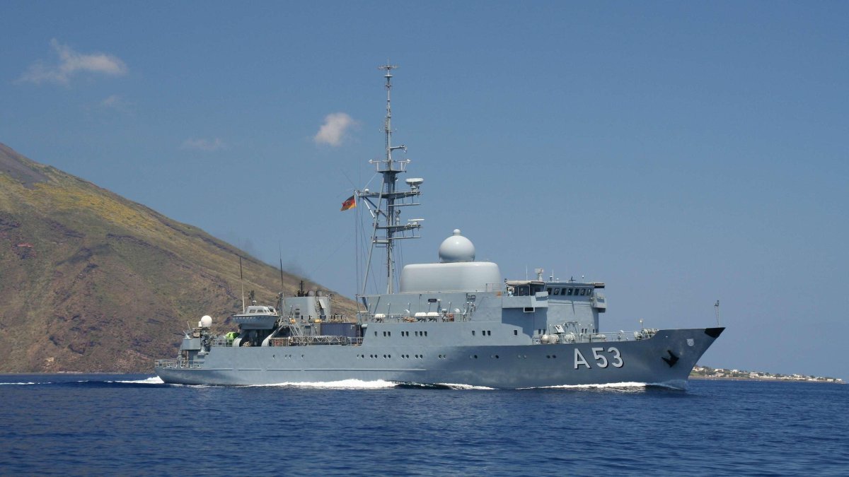 Военный корабль