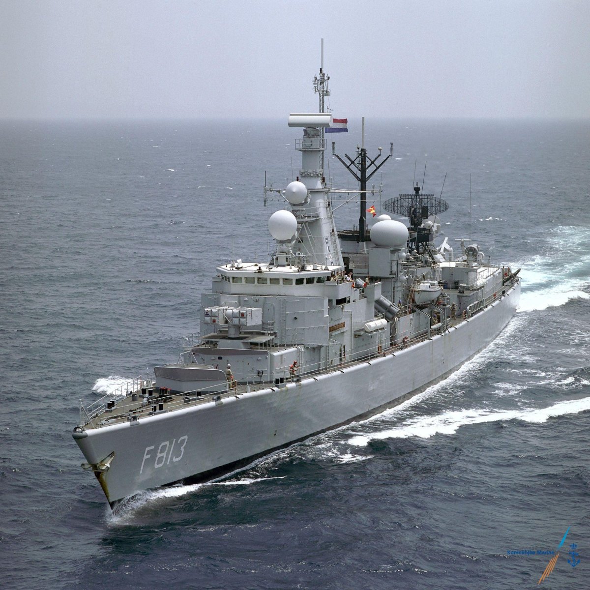 Фрегат f813 `Witte de with`