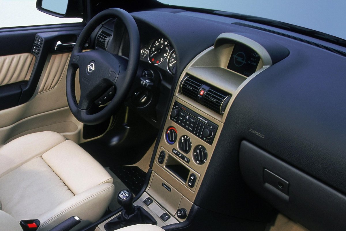 Opel Astra g 2009 салон