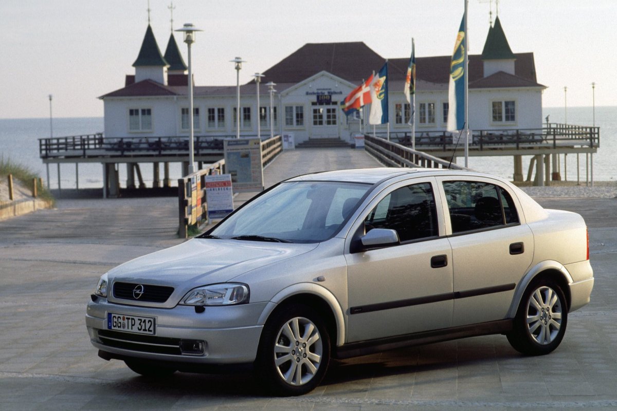 Opel Astra g 2004 седан